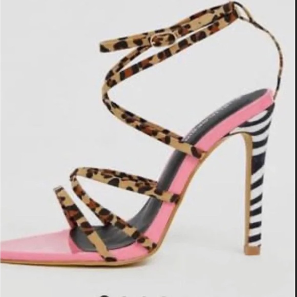 LOVIN’ EGO STRAPPED HEELS - Picture 1 of 5